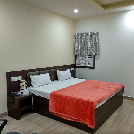 Oyo 60976 Hotel Shree Ji Morena Exterior foto